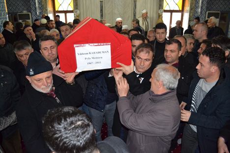 yildirim-karaduman-cenaze-toreni-27.jpg yildirim-karaduman-cenaze-toreni-27.jpg