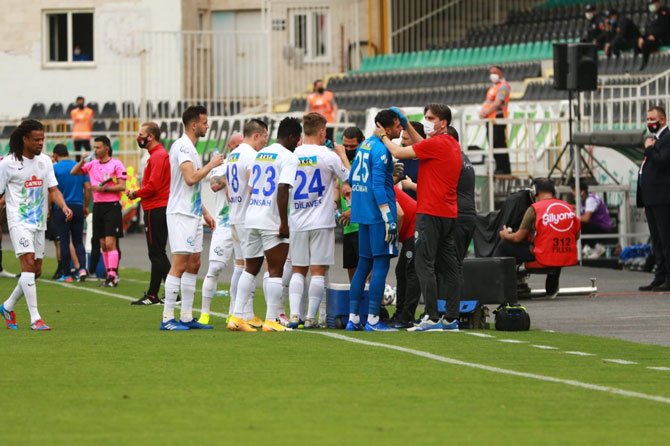 yukatel-denizlispor---caykur-rizespor-maci-(3).jpg