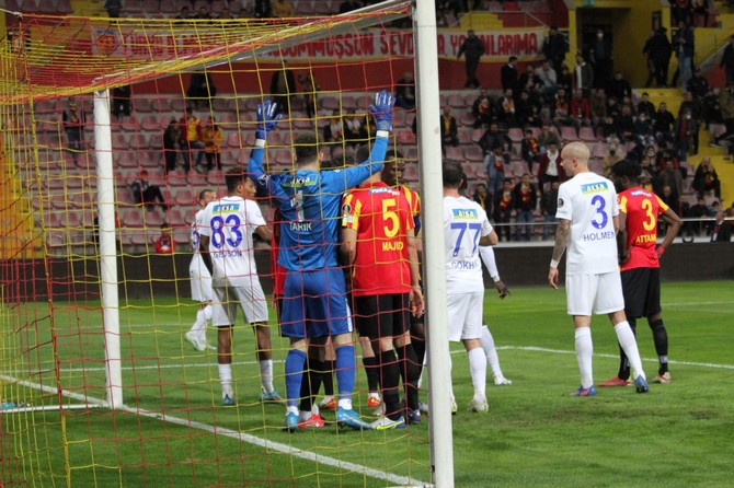 yukatel-kayserispor-ile-caykur-rizespor-18.jpg