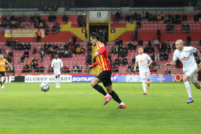 yukatel-kayserispor-ile-caykur-rizespor-21.jpg