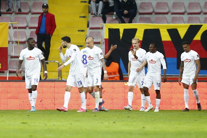 yukatel-kayserispor-ile-caykur-rizespor-6-002.jpg