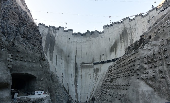 yusufeli-baraji’nda-son-7-metreye-girildi-(5).jpg