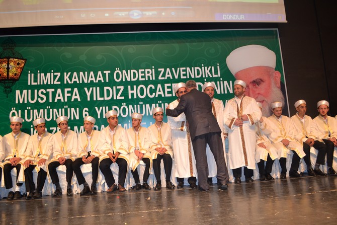 zavendikli-mustafa-hoca-kopuzlar-kur’an-kursu,-ilk-icazet-toreni-(10).jpg