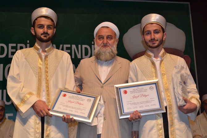 zavendikli-mustafa-hoca-kopuzlar-kur’an-kursu,-ilk-icazet-toreni-(24).jpg
