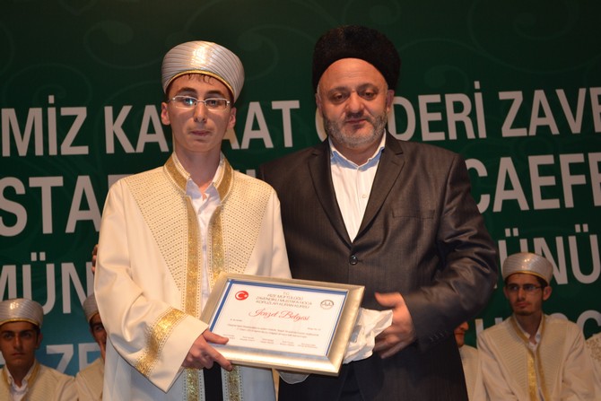 zavendikli-mustafa-hoca-kopuzlar-kur’an-kursu,-ilk-icazet-toreni-(4).jpg