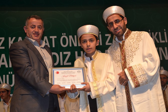 zavendikli-mustafa-hoca-kopuzlar-kur’an-kursu,-ilk-icazet-toreni-(47).jpg