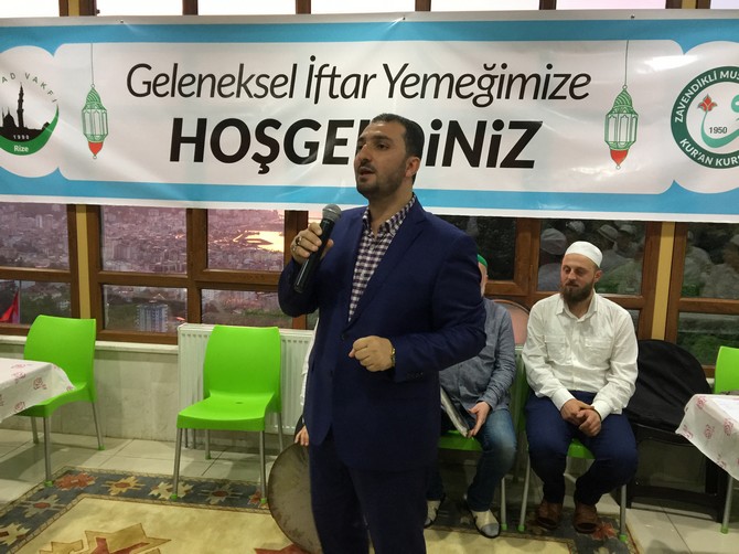 zavendikli-mustafa-yildiz-hocaefendi-kuran-kurslari-iftar-programi-(10).jpg