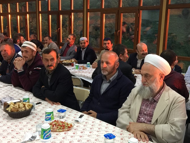 zavendikli-mustafa-yildiz-hocaefendi-kuran-kurslari-iftar-programi-(7).jpg