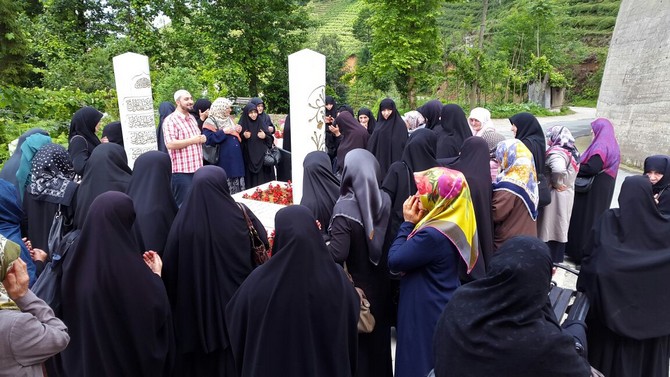 zavendikli-mustafa-yildiz-hocaefendiyi-kabri-basinda-anma-(1).jpg