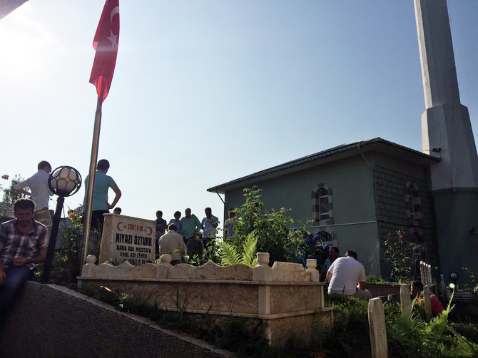 zehra-ozturk-un-cenazesi-kalkandere-rize-(42).jpg