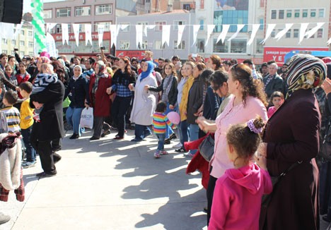 zeytinburnu’nda-karadeniz-ruzgari-esti8.jpg zeytinburnu’nda-karadeniz-ruzgari-esti8.jpg