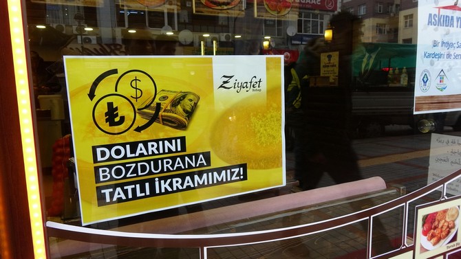 ziyafet-restauranttan--dolar-bozdurana-lahmacun-ve-tatli-ikrami-(1).jpg